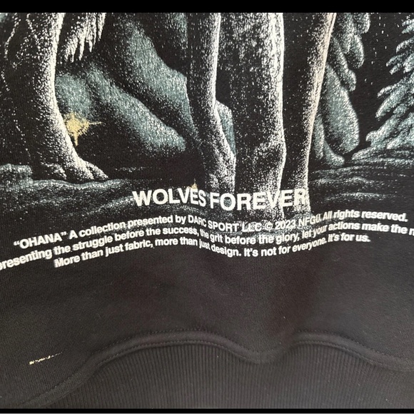 Darc Sport Wolves Club 2023 Ohana Tour 289/1000 Men's XL Hoodie Black EUC - Picture 9 of 9